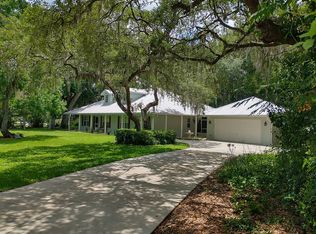 146 Palm St, Inglis, FL 34449
