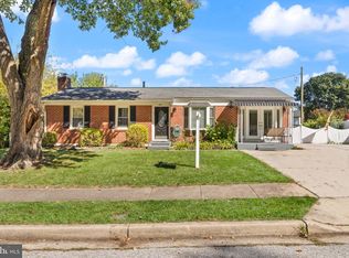 216 Greenview Ave, Reisterstown, MD 21136