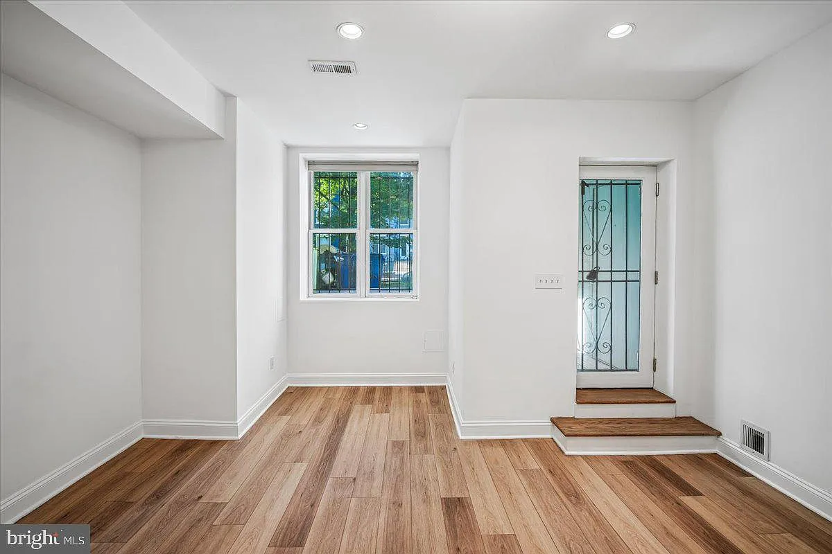 2 bed, 2.0 bath, 773 sqft, $2,650 — Photo 3