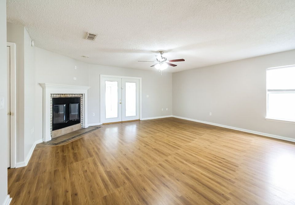 13522 Ashford Wood Ct W, Jacksonville, FL 32218 | Zillow