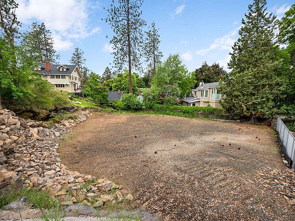 4th image of 810 E Plateau Rd