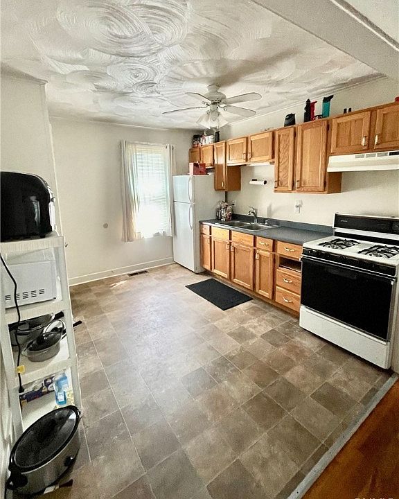 5624 Mapleton Dr 26, Utica, NY 13502 Zillow