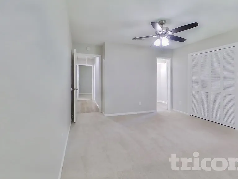 3623 Village Grove Dr — Photo 9