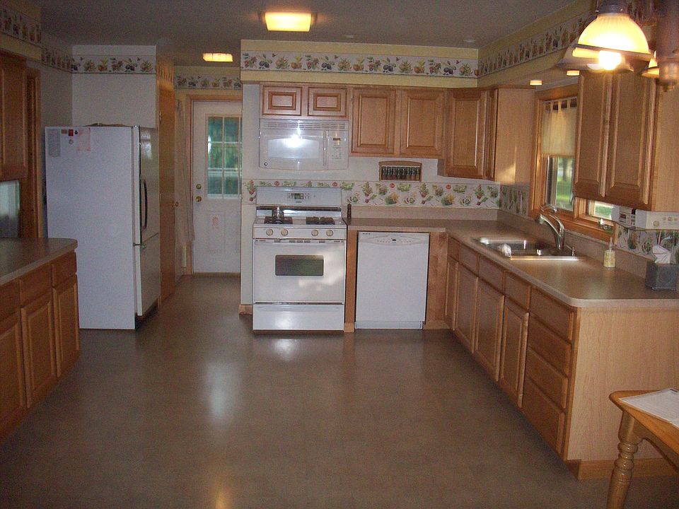 1st image of 325 Claymore Blvd
