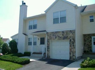 134 Keswick Dr, Piscataway, NJ 08854