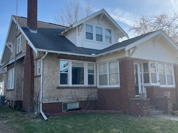 210 SW Jackson St, Greenfield, IA 50849