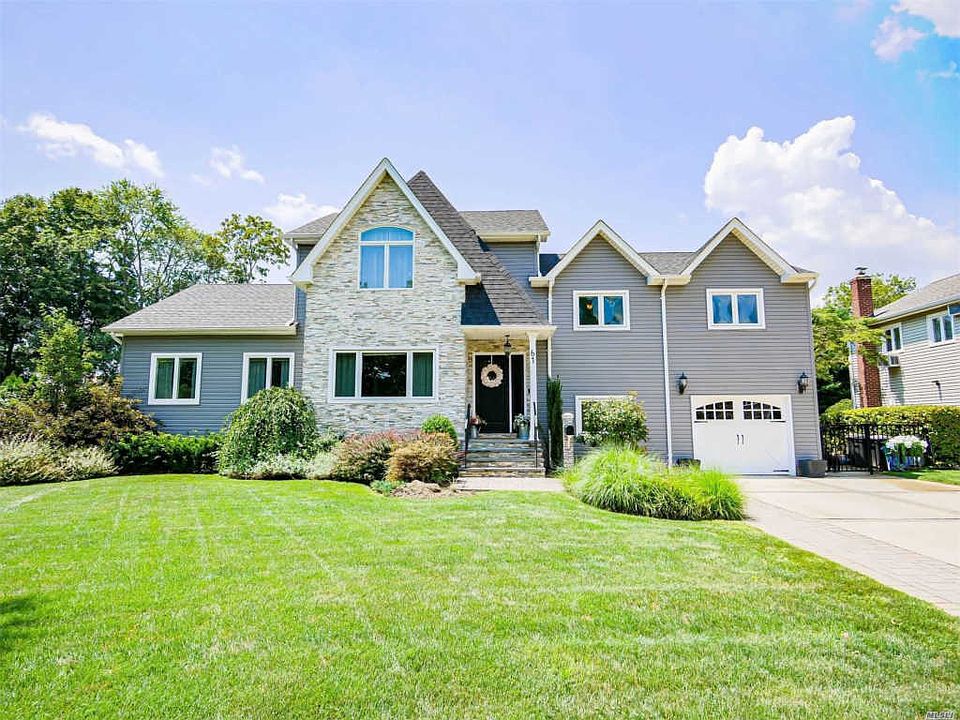1st image of 61 Bengeyfield Dr