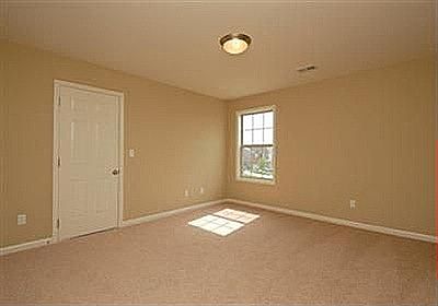 3rd image of 661 Lucille Dr