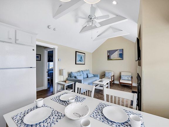 4th image of 496 Shore Road #16