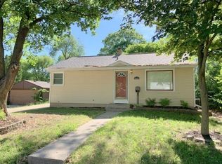 1812 Ridgeland Rd, Rockford, IL 61108