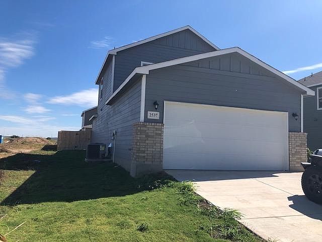 1st image of 2537 Ayers Dr