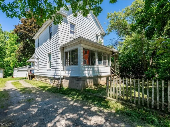 1223 W Wilbeth Rd, Akron, OH 44314