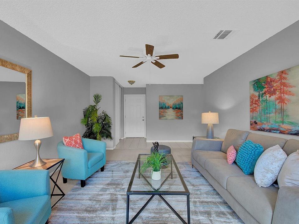 1st image of 400 Echo Summit