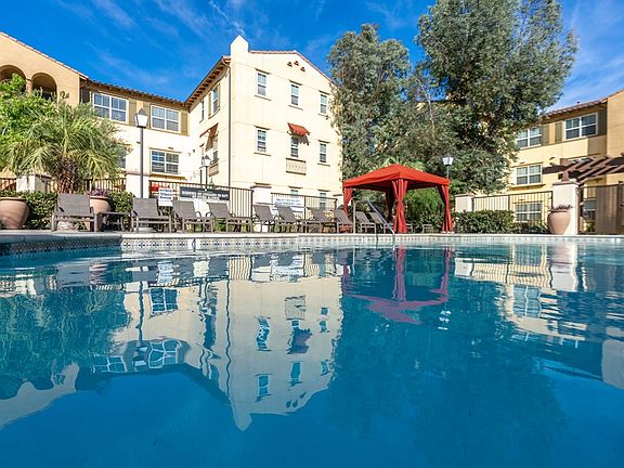 4th image of 11520 Magnolia Ave #413