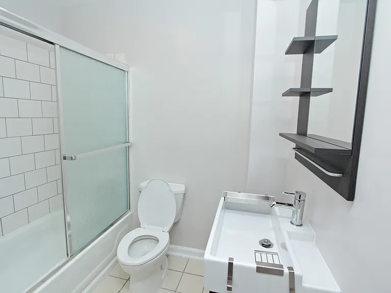 147 E Clifton Ave #3 — Photo 3