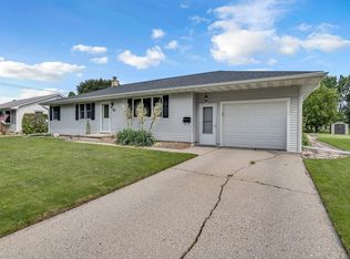 93 Fanna St, Fond Du Lac, WI 54935