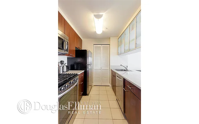 Sold by Douglas Elliman | media 2