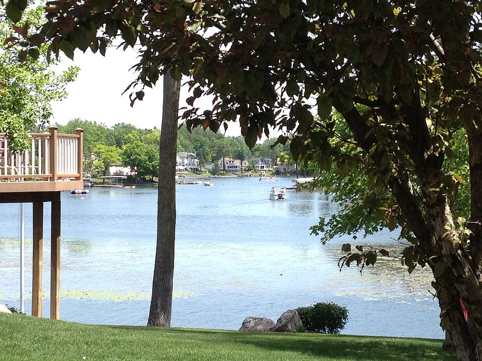 1st image of 1215 Lake Shore Blvd