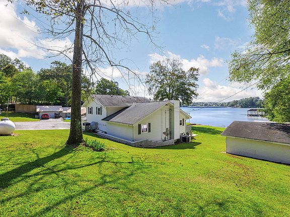 4th image of 1174 Penobscot Dr