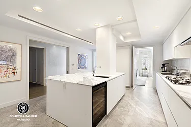 Rented by Coldwell Banker Warburg