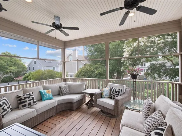 212 70th St #B, Virginia Beach, VA 23451