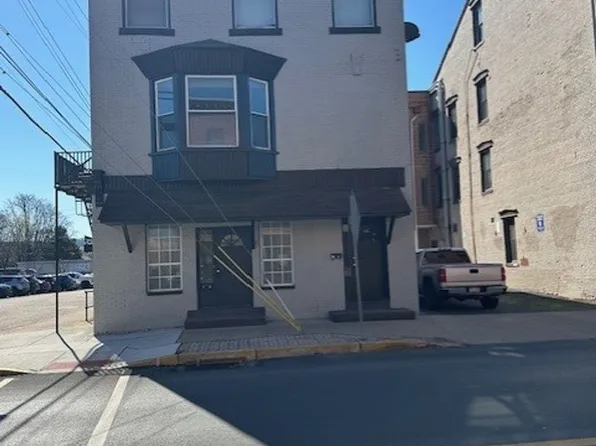 113 Market St #111, Newport, PA 17074