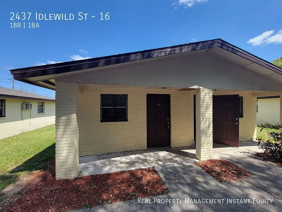 2437 Idlewild St #16