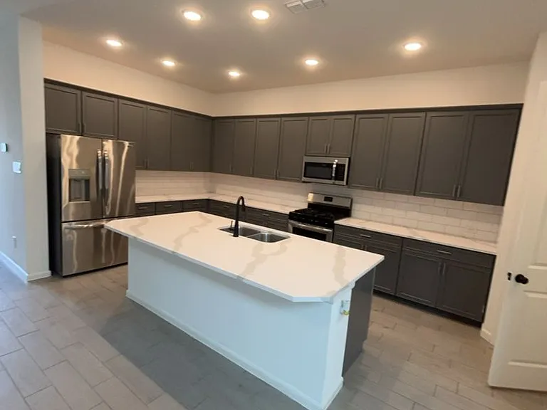 1542 Park Path Dr — Photo 3