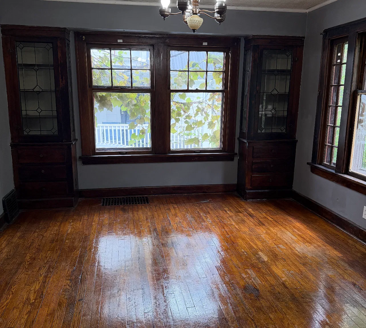 3 bed, 1400 sqft, $1,350 — Photo 4