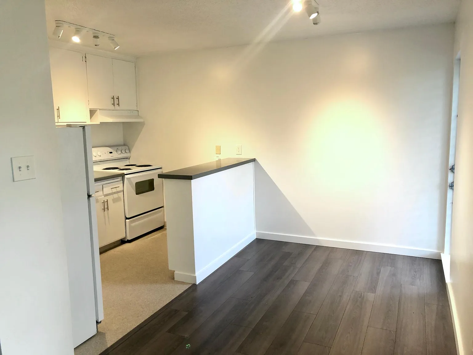 2 bed, 800 sqft, $2,895 — Photo 3