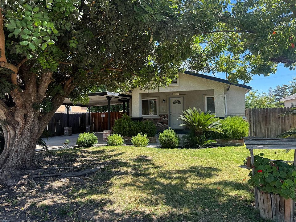 1st image of 13476 S Pear Ave