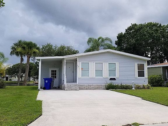 2nd image of 247 Flamingo Dr N