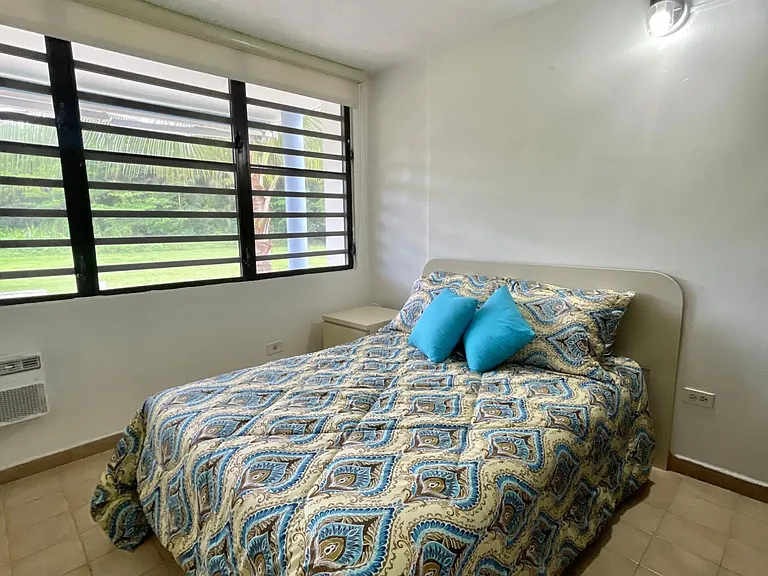 Edificio 8 Urb. Playas Del Yunque #Apt 217 — Photo 2