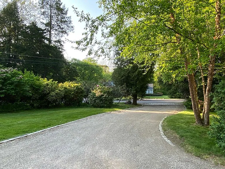 16 Crooked Mile Rd #1 — Photo 40