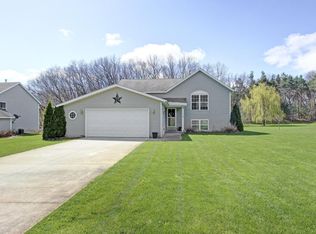 3363 Heathridge Trl, Hamilton, MI 49419