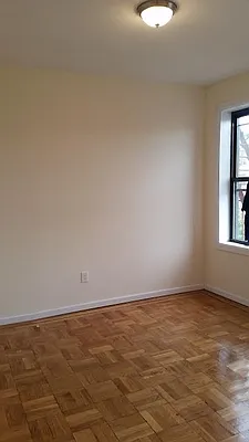 Rented by Lang Realty LLC | media 10