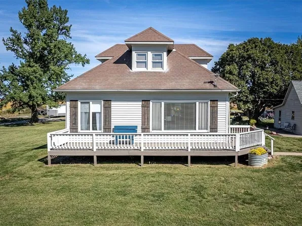 32031 Payne Rd, Waverly, MO 64096