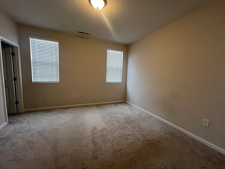 11 Blakely St — Photo 18