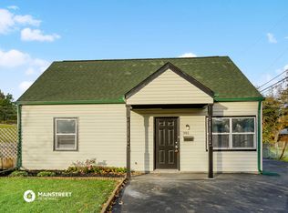 981 Exeter Rd, Columbus, OH 43213