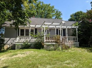 101 Ridgeland Dr, Johnson City, TN 37601