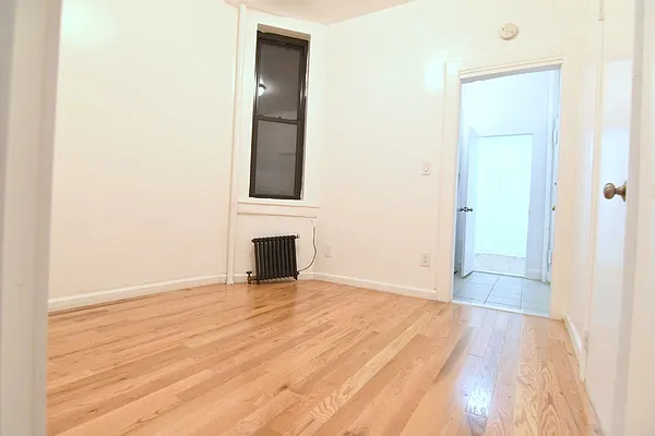 Rented by R New York | media 72