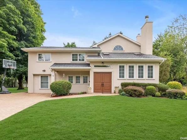 5 Phipps Lane, Plainview, NY 11803