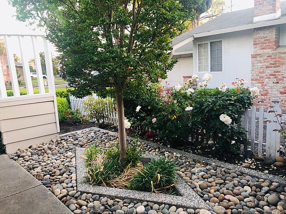4th image of 3073 Cabrillo Ave