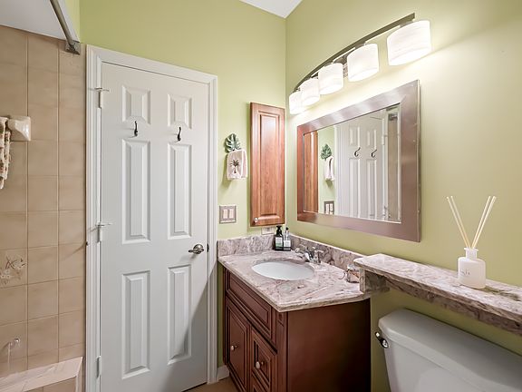5th image of 5515 SW 12th Ave APT 103