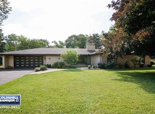 110 Forest Park Rd, Ottawa, IL 61350