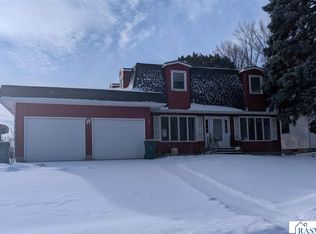 317 W Allyn St, Janesville, MN 56048