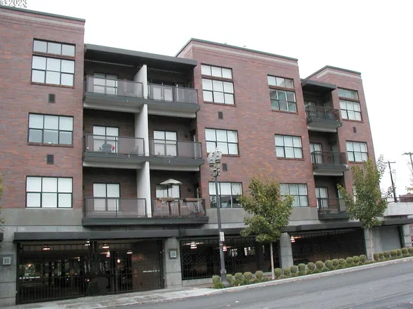 300 W 8th St Unit 416, Vancouver, WA 98660