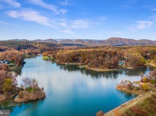 54 N Lakewood Dr, Ridgeley, WV 26753