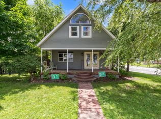 631 2nd St, Buffalo, IA 52728