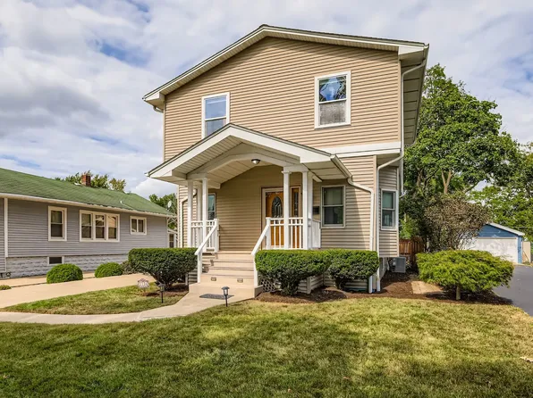 1136 E Kenilworth Ave, Lombard, IL 60148